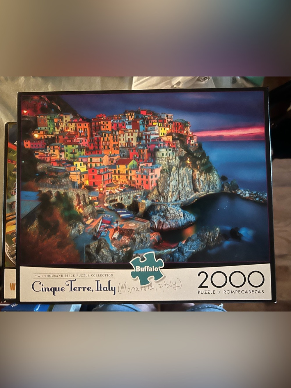 Buffalo Colorful Cinque Terre Coastal Village Italy) 2000 piece Puzzle